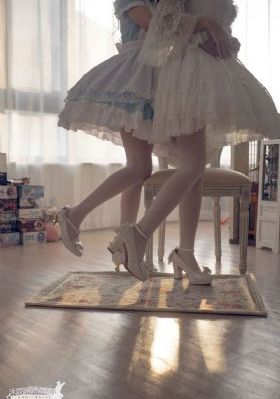 花容月貌完整版_4K在线观看