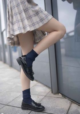 阁楼里的情人无删减版_剧情片电视剧在线观看