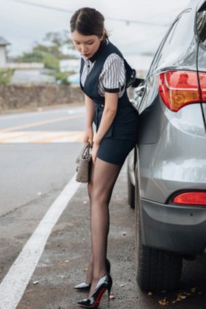 年轻的女教师2韩剧_高清电影