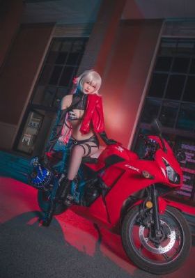 摇拽庄的幽奈小姐_1080P免费观看